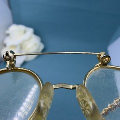 Vintage BROOCH / PIN Gold Rim Eyeglasses Miniature Doll Chain Spectacles Glasses