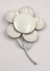 Vintage 1950s or 1960s Large White Enamel Mod Daisy Flower Brooch 4.24 Inches