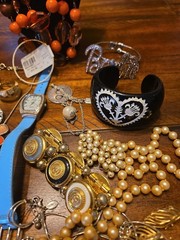 Jewelry Mix Marked Napier, Coro, Charmin Charlie, Trifari, Ann Taylor