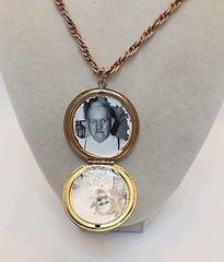Vintage Gold Tone Faux Watch Locket Pendant Necklace SEE DESCRIPT. & PICS 26″