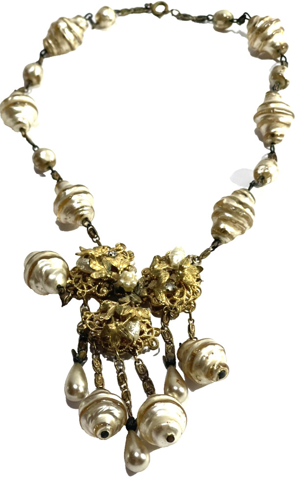 VTG 20s Choker Necklace 15″ Length, Beads, Pearls, Chain, Ornate Pendant