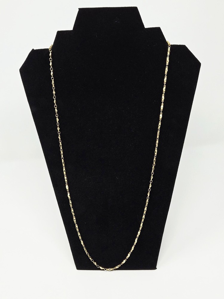 Vintage Trifari Gold Tone Elongated Link Chain Necklace 1980s 1990s