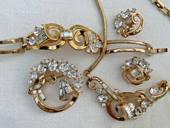 Vintage TRIFARI Necklace Bracelet Earrings And Brooch Set In Original Box