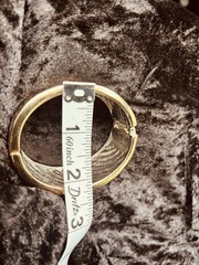 Silver Gold Women’s Grooved Hinged Clamp Bangle Bracelet 7in Elegant Vintage