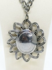 Vintage Retro Mod Flower Statement Necklace 1960’s Silver Toned