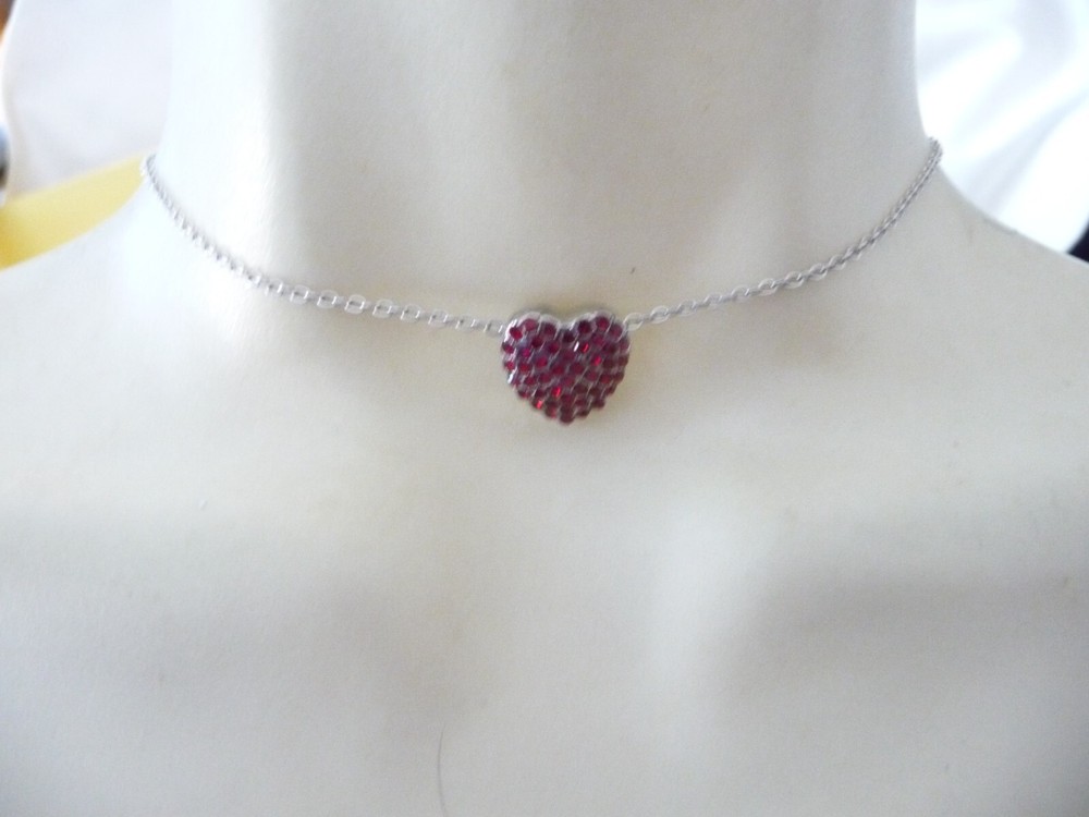 CHOKER SILVER TONE HEART w RED RHINESTONES SILVER TONE CHAIN NECKLACE #23/5A