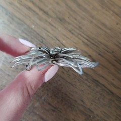 Vintage Mid Century Brooch Lot Silver Gold Tone Flower Dahlia Ribbon Wave Pins