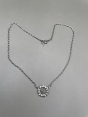 Vintage Signed Crown Trifari SilverTone Sunflower Daisy Chocker 14.5” Necklace