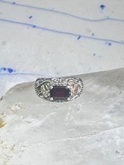 Black Hills Gold ring wedding band garnet leaves size_5.5 sterling silver women