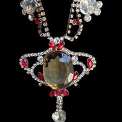 Vtg Signed Husar D Czech Glass Festoon Necklace Green Center Red Accent Stones