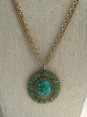 Vintage Celebrity Gold Tone Faux Green Jade Double Chain Necklace 24” BinR