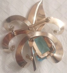 Vintage Mid-Century Sterling Silver Large Aqua Blue Glass Stone Brooch-pin