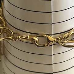 Vintage Style Gold tone Charm Bracelet Unmarked Size 7” Filigree Charms