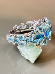 Vintage Verified JULIANA Clamper Bracelet Brooch Earrings Blue Givre Glass