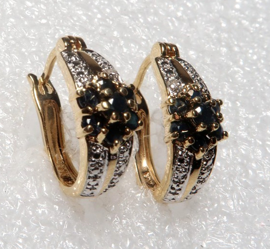VINTAGE STUNNING STERLING SILVER BLACK CZ CRYSTAL PIECED EARRINGS