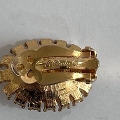 Vintage Celebrity NY Rose Earring clip on Set Black gold tone glass