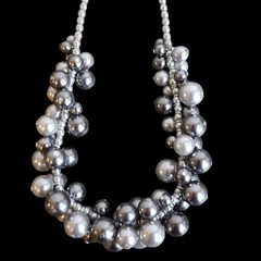 ​RMN Vintage Faux Pearl Cluster Statement Necklace Silver Gray Chunky Bib Drop