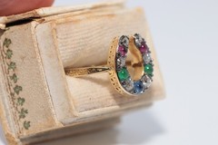 New Made 18k Gold Natural Diamond And Ruby Sapphire Emerald Horse Shoe Ring