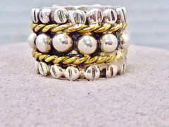 VINTAGE 925 STERLING SILVER HALLMARKED B SILVER AND GOLD BAND SIZE 5 RING