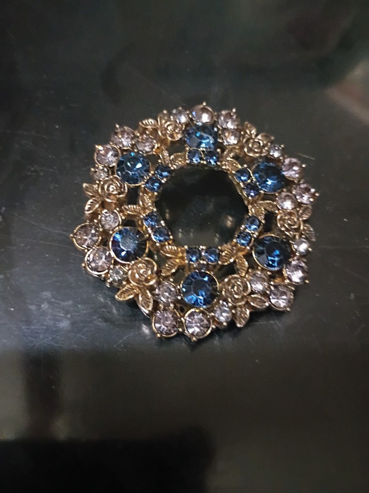 Blue Sapphire Brooch (Man Made)