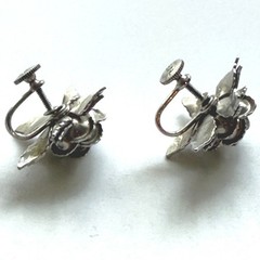Bugbee & Niles Silver-Tone Rose Stud Screw-Back Earring Vintage Style Jewelry