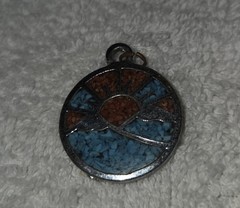 Vtg Sun Mountain Turquoise & Red Stone Inlay Round Pendant Silver