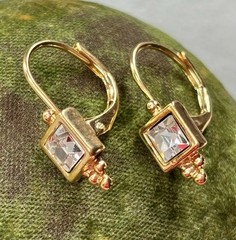 vintage style gold tone leverback drop earrings
