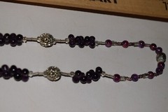 Vintage to now purple glass plastic metal beaded necklace