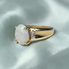 VINTAGE 10K Gold Natural Australian White Opal Diamond Ring Size 7 Rainbow Opal