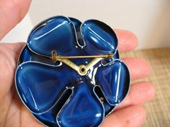 Vintage Jewelry – Brooch Pin, Clip Earrings – Blue w/ Gold – Estate