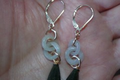 14K Vintage Interlocking Large Jade Elongated Leverback Earrings