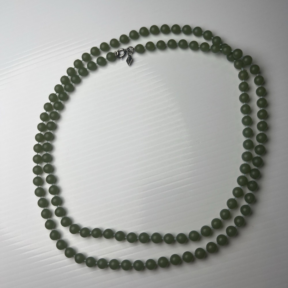 Vintage 70s Sarah Coventry Beaded Jade Green Resin Acrylic Long Necklace 36”