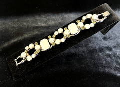 VTG D&E JULIANA Silver Tn WHITE MILK GLASS SMOKE RHINESTONE 5 Link Bracelet 7″ L