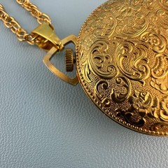 Vintage Lucerne Watch Pendant Necklace Gold Tone Floral Etched Ornate 24″ READ