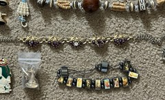 Huge Vintage Estate Costume Jewelry Lot About 125 Pieces Many Wearable