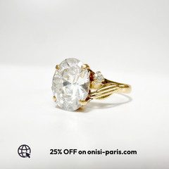 Vintage 18k Retro oval white sapphire ring