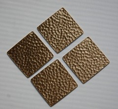 1 Hole Raw Brass Hammered Square Stampings 30mm (4) mtl297D