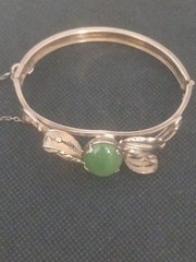 SORRENTO VERMIEL Sterling Silver green Jade filigree leaf motifs hinged bracelet