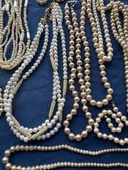 59 VINTAGE PEARL JEWELRY NECKLACES LUMINESS JAPAN AKOYA RMN MARVELLA SOME REAL