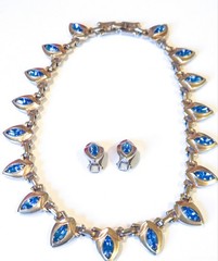 Vintage Barclay Goldtone Rhinestone Necklace, Bracelet & Earrings Set