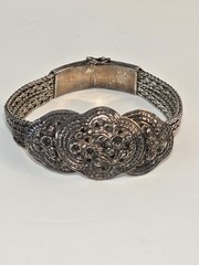 Sterling Silver 925 Concho Bracelet Floral Design Woven Chain Statement 42g