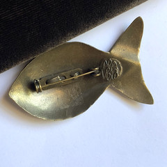 Alex & Vero Fish Handmade Tunisian Folk Art style Brass Brooch