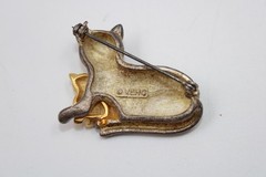 Vero cat brooch with Kitten gold tone rhinestone eyes