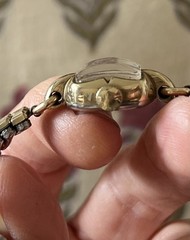 Vintage Elgin Ladies Watch Art Deco Gold Tone 1940 Size Small Stretch Band