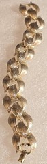 Vintage Signed Lisner Textured Brushed Gold Tone Metal Link Bracelet