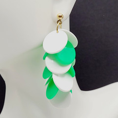 Green and White Multiple Plastic Disc Wiggly Dangle Vintage 80s Pierced Earrings