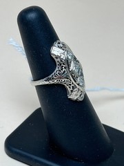 Stunning 3 Diamond Filigree Antique Art Deco Size 6.25 in White Gold