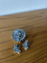 TEAL & Sky BLUE Rhinestones Pin / BROOCH & Earrings
