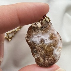 Vintage Polished Moss Agate Stone Pendant Necklace Gold Tone Beaded Chain Boho