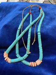 VINTAGE SOUTHWEST N . A. FAUX TURQUOISE JACKLAS